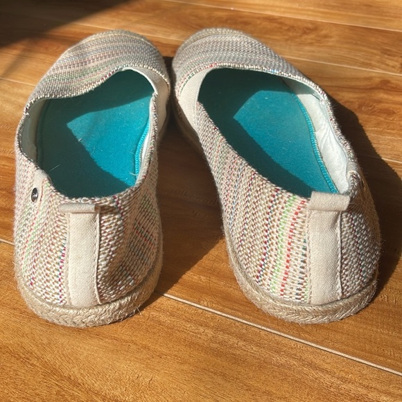 FLASH SALE $5 Size 10 Roxy espadrille, canvas flats, loafer shoes - Picture 4 of 4